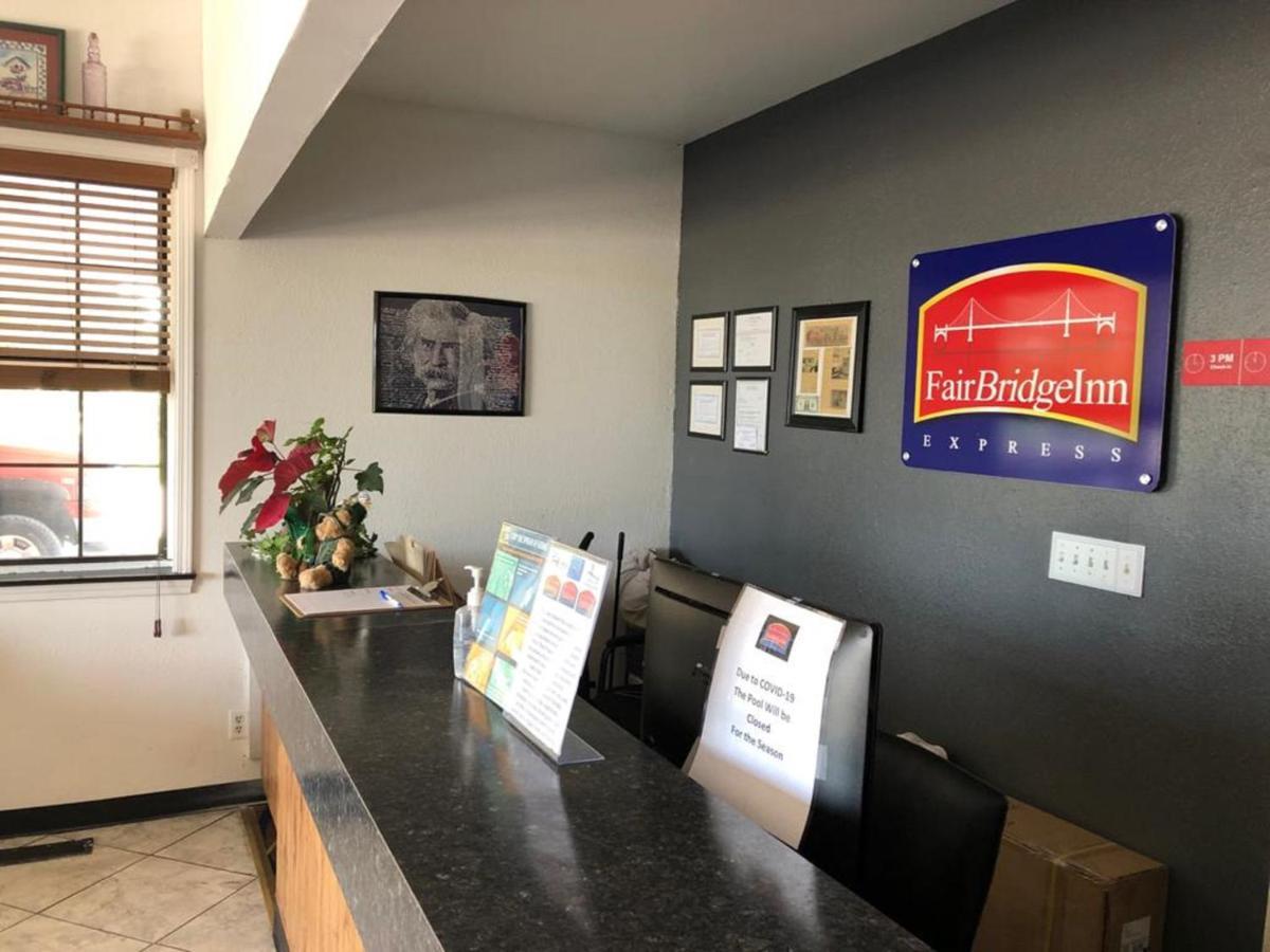 Fairbridge Inn Express Monroe City المظهر الخارجي الصورة