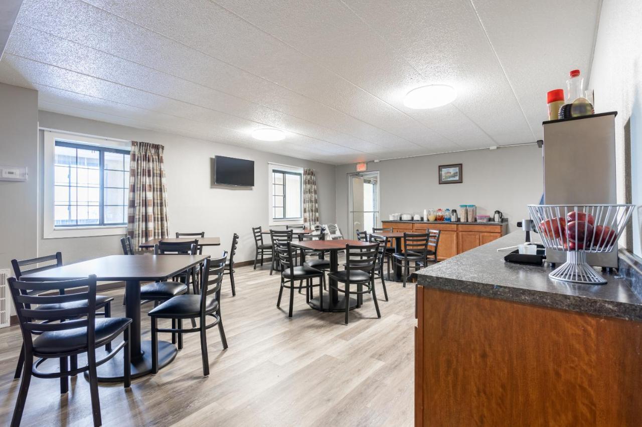 Fairbridge Inn Express Monroe City المظهر الخارجي الصورة