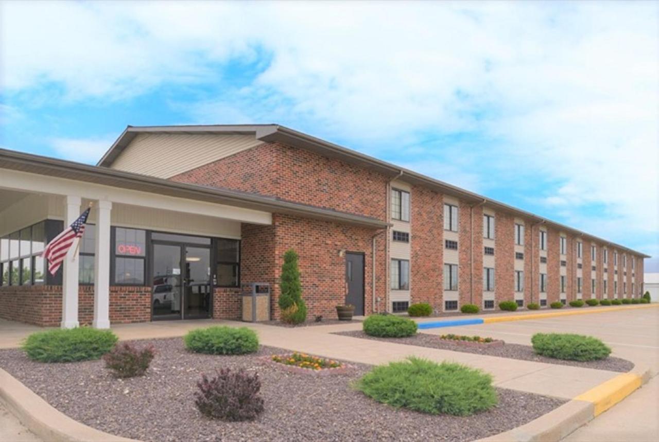 Fairbridge Inn Express Monroe City المظهر الخارجي الصورة