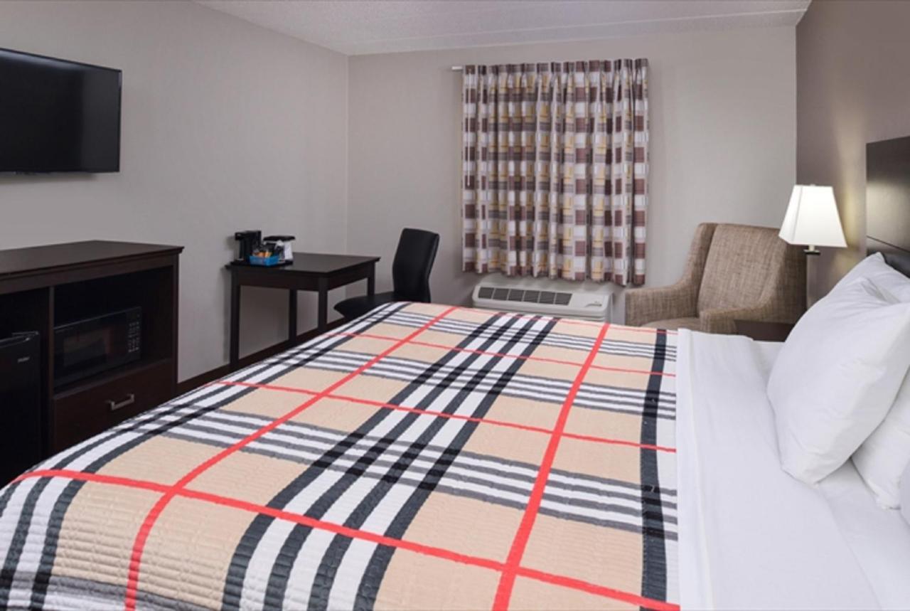 Fairbridge Inn Express Monroe City المظهر الخارجي الصورة